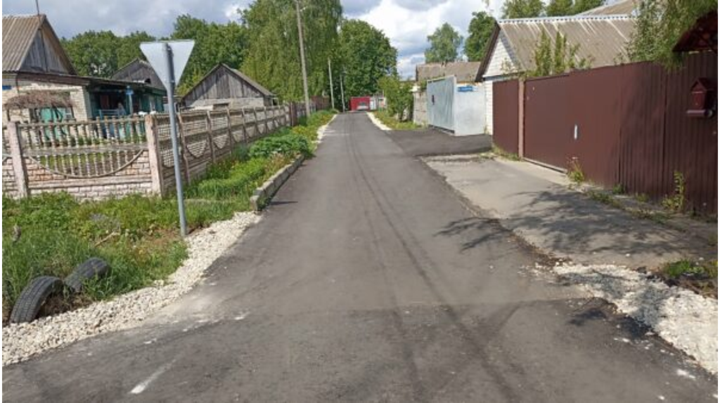 В Толмачево дождалась капремонта дорога по улице Трудовой