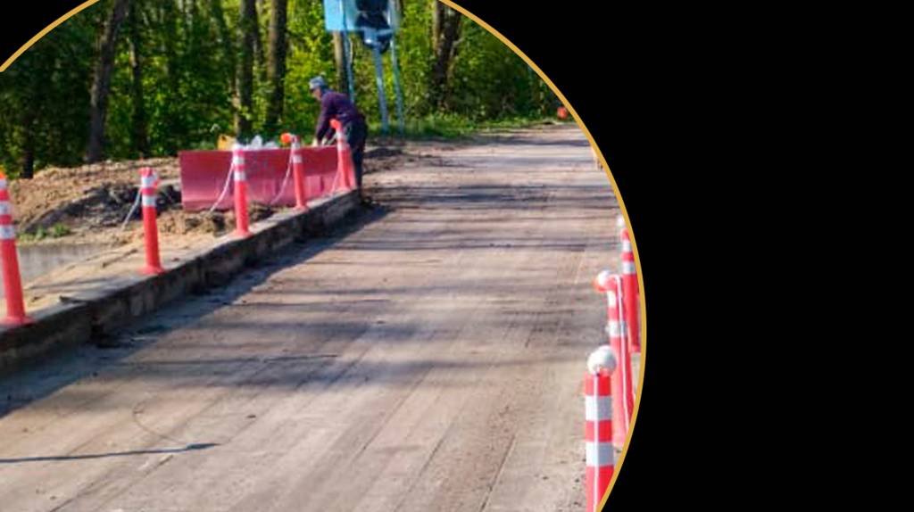 В Навлинском районе по нацпроекту ремонтируют мост через реку Крапивну