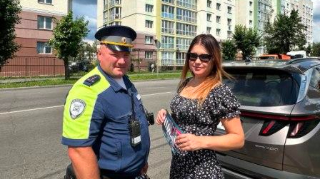 В Брянске сотрудники ДПС провели акцию «Увидел «зебру» - притормози!»