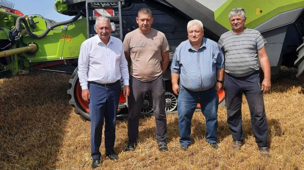 В Брасовском и Комаричском районах Брянщины идет активная уборка зерна