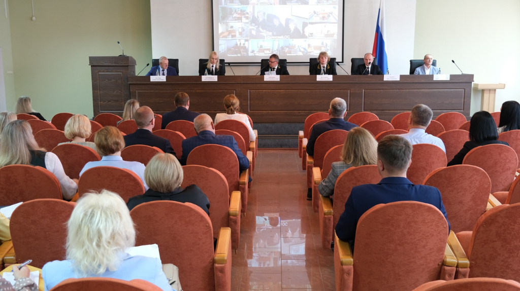 Брянские суды стали реже отправлять в колонии и СИЗО