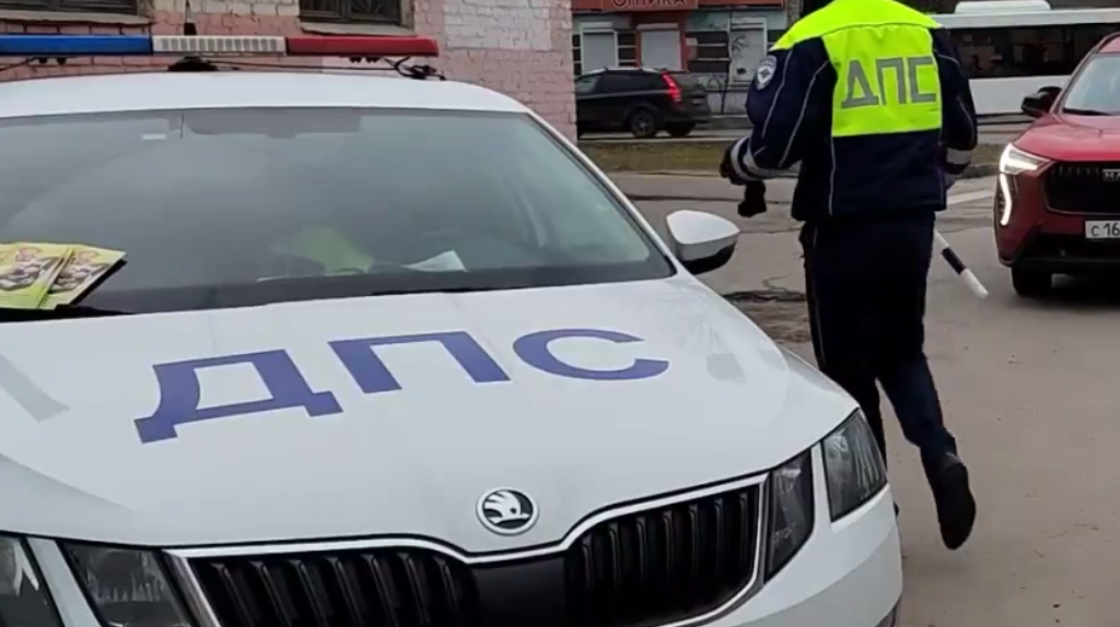 В Дятьковском районе пьяный водитель снес электроопору