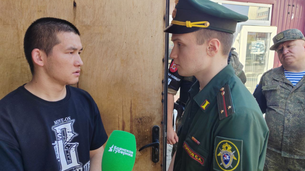 В Брянске иностранец после получения гражданства РФ «забыл» встать на воинский учет