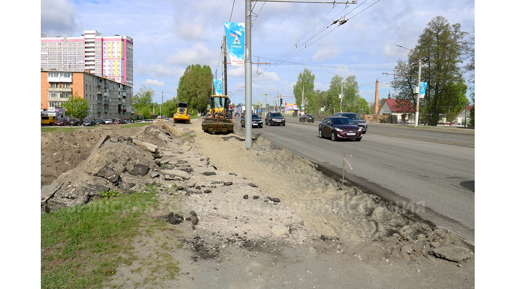 В Брянске на проспекте Московском сфрезеровали старый асфальт