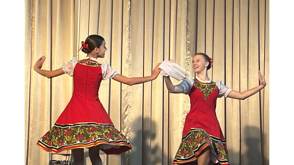 Школа №28 Брянска отметила 75-летний юбилей