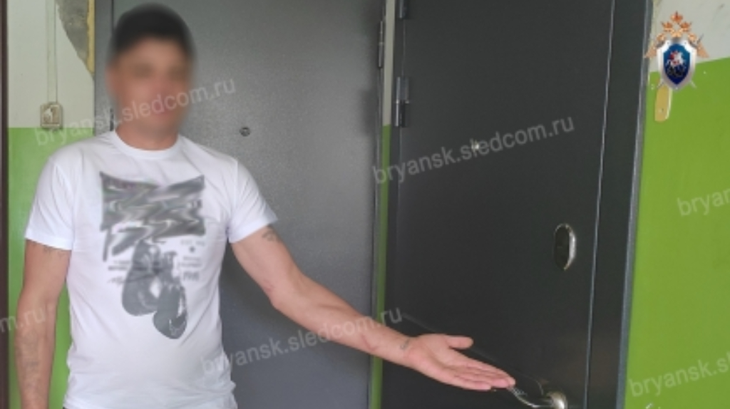 Житель Клетни устроил дебош в подъезде и избил участкового