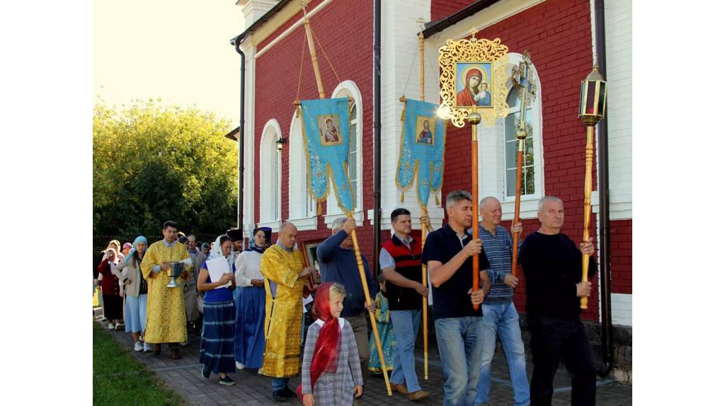 Храм в брянском селе Соколово отметил престольный праздник