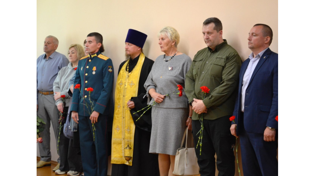 В Карачеве Брянской области открыли «Стену памяти» героев СВО