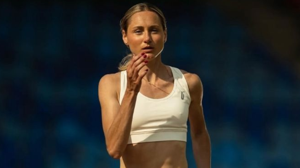 Брянская бегунья Мария Прохорец выиграла золото на турнире памяти Евгения Синяева