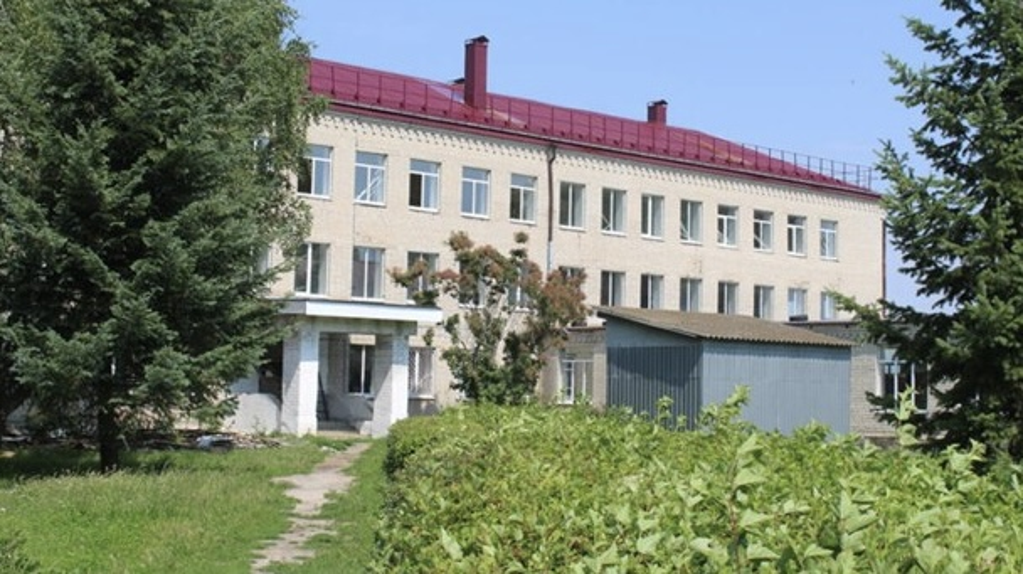 В Комаричской школе продолжается капитальный ремонт