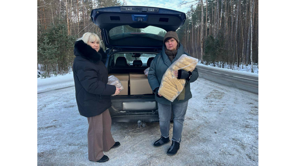 Глава Бежицы Гращенкова передала гуманитарную помощь бойцам ПВО