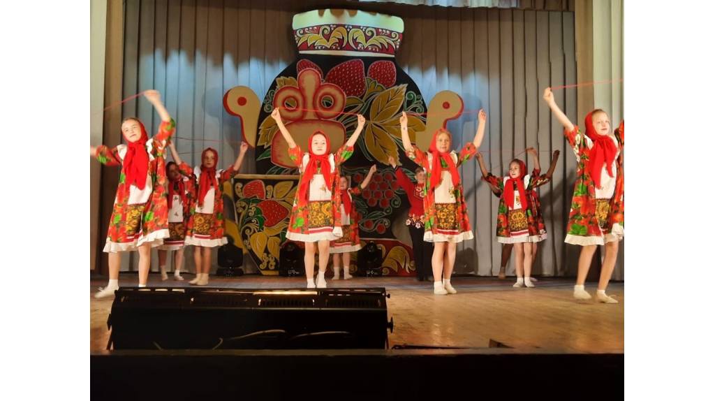 В Белых Берегах пройдет отчетный концерт ансамбля танца «Надежда»