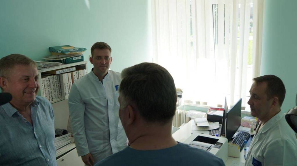 Московские врачи провели осмотр пациентов в Почепе