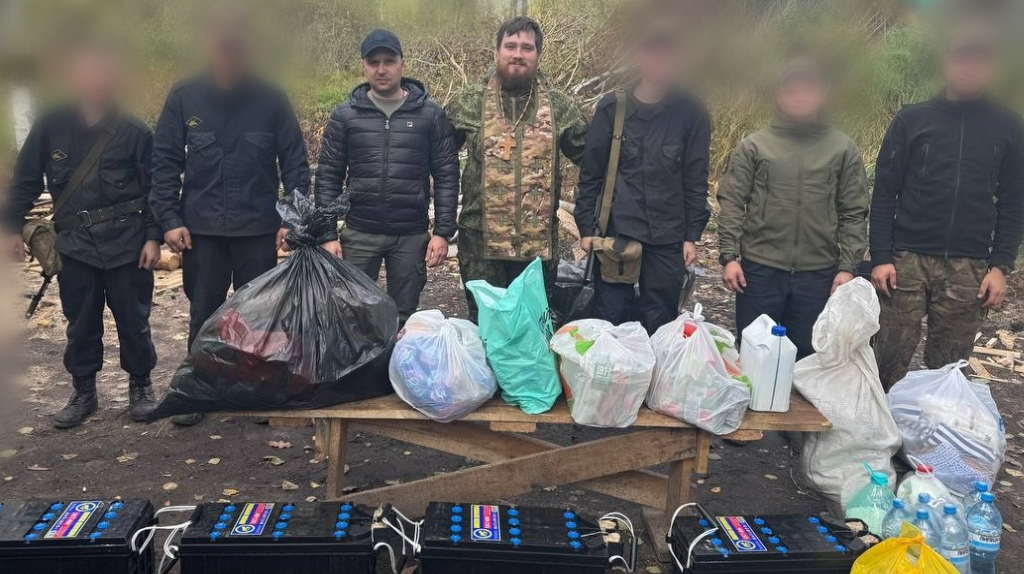 Военным группировки «Север» передали новые аккумуляторы от брянских прихожан