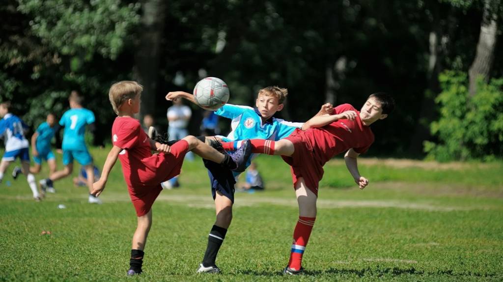 Звание чемпиона Брянска по дворовому футболу разыграют 10 команд