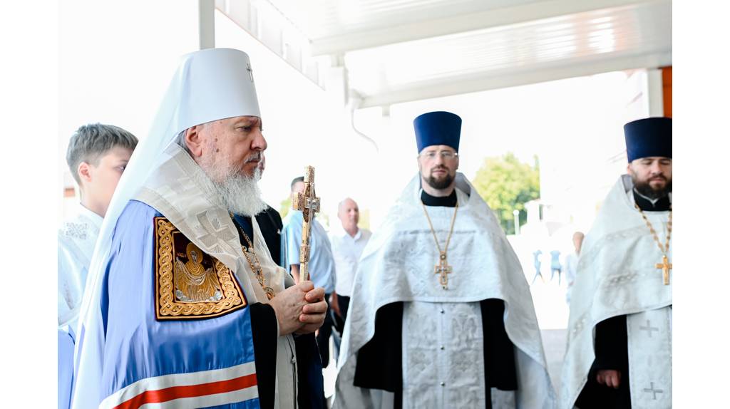 В Брянске митрополит освятил новый корпус областной детской больницы