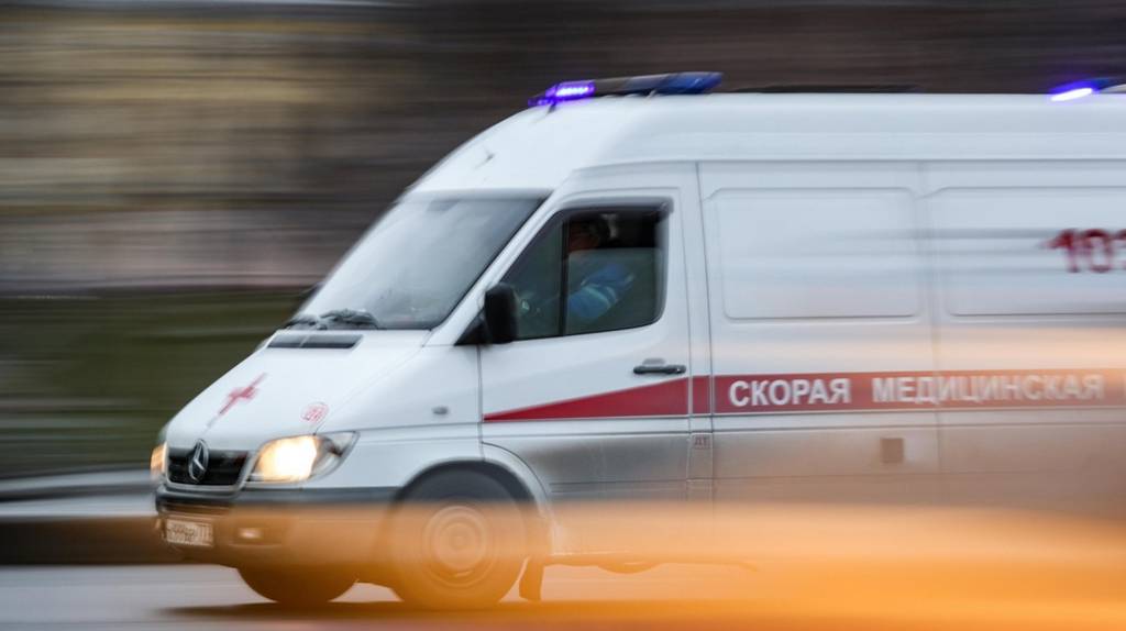 В Комаричах водитель «ВАЗ» покалечился после столкновения с иномаркой 