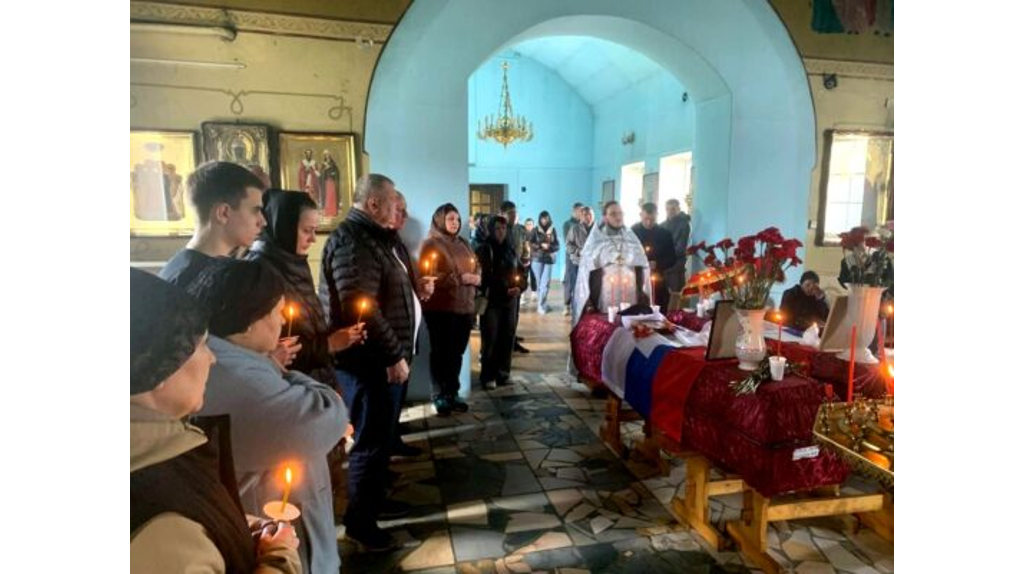 В Навле простились с погибшими в зоне СВО Владимиром Богатиковым и Сергеем Нырковым