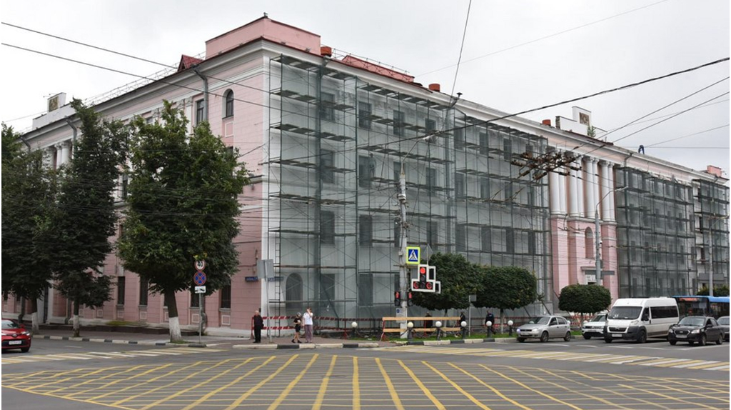 В Брянске на объекте филиала Сеченовского университета трудятся 150 рабочих