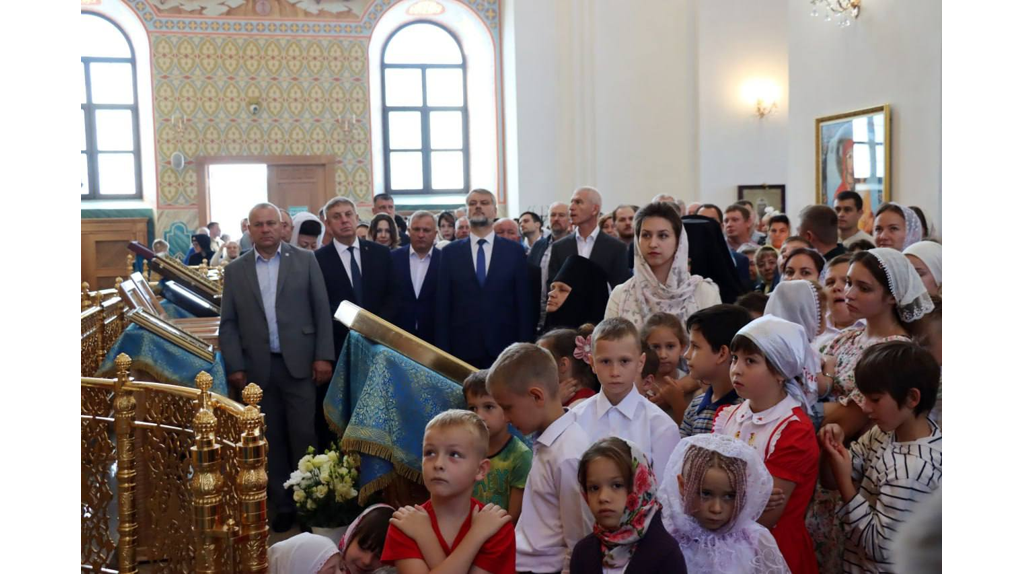 В Брянске состоялся крестный ход в честь празднования Свенской иконы Божией Матери