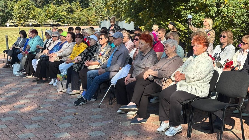 Под Брянском устроили праздник для потомков партизан