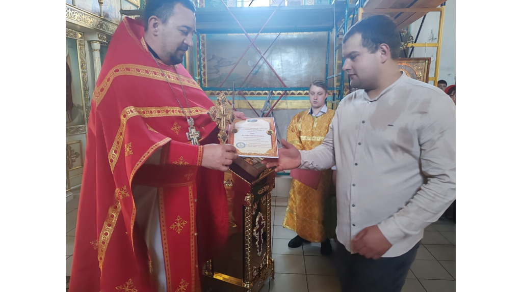 Храм Святителя Николая в Унече отметил престольный праздник