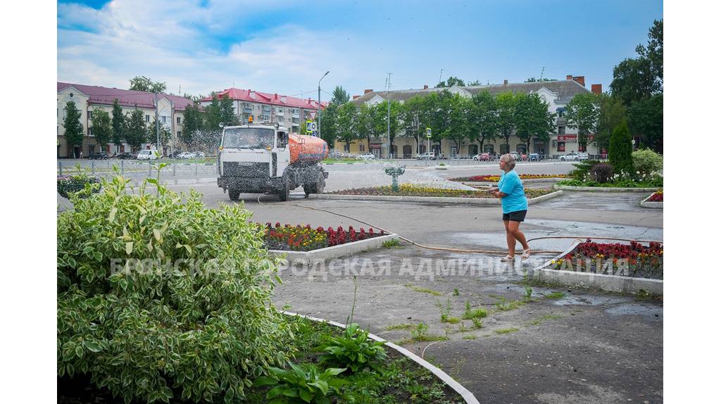 Брянск встретил юбилей области во всей красе