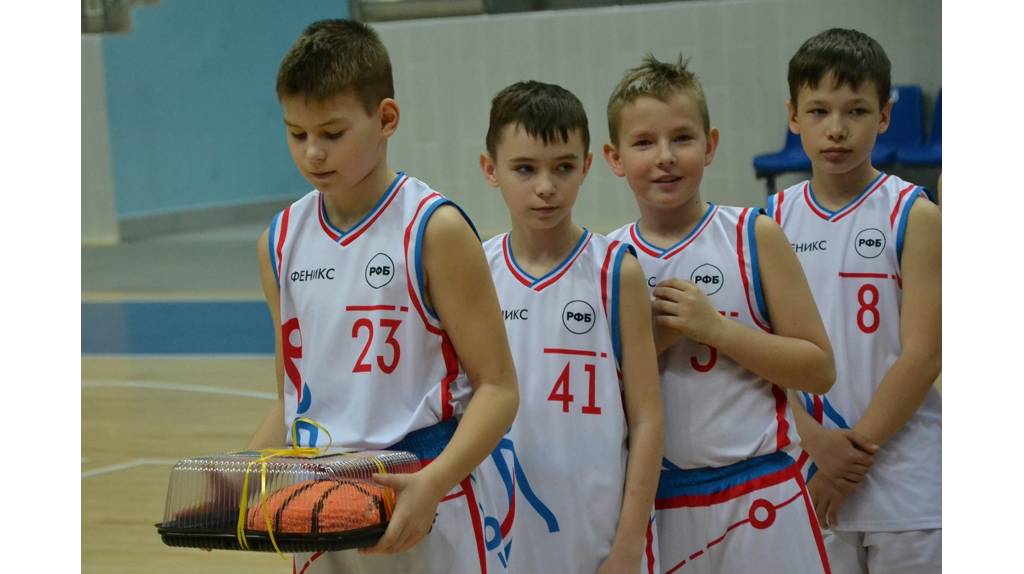 В Брянске стартовал Кубок Дворца единоборств по баскетболу среди юношей
