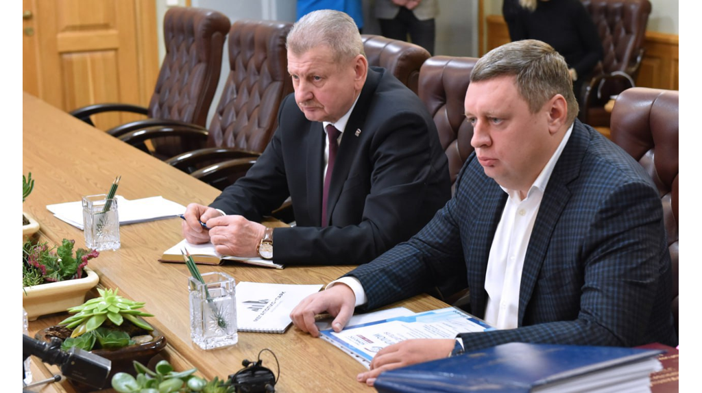 Александр Богомаз провел рабочую встречу с  руководителем «Мегаполис» Кубаревым