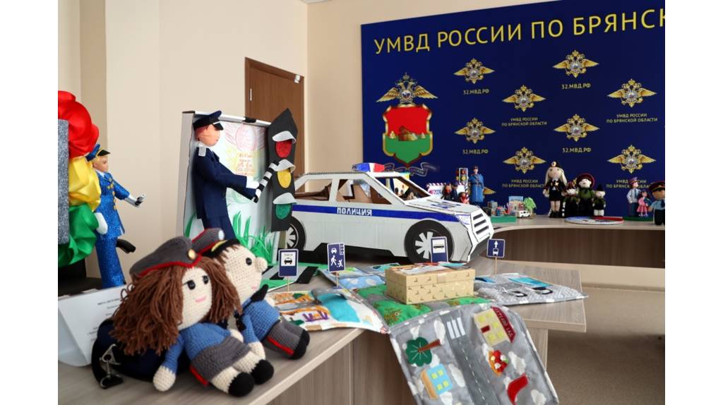 Подведены итоги конкурса «Полицейский Дядя Стёпа» в Брянской области
