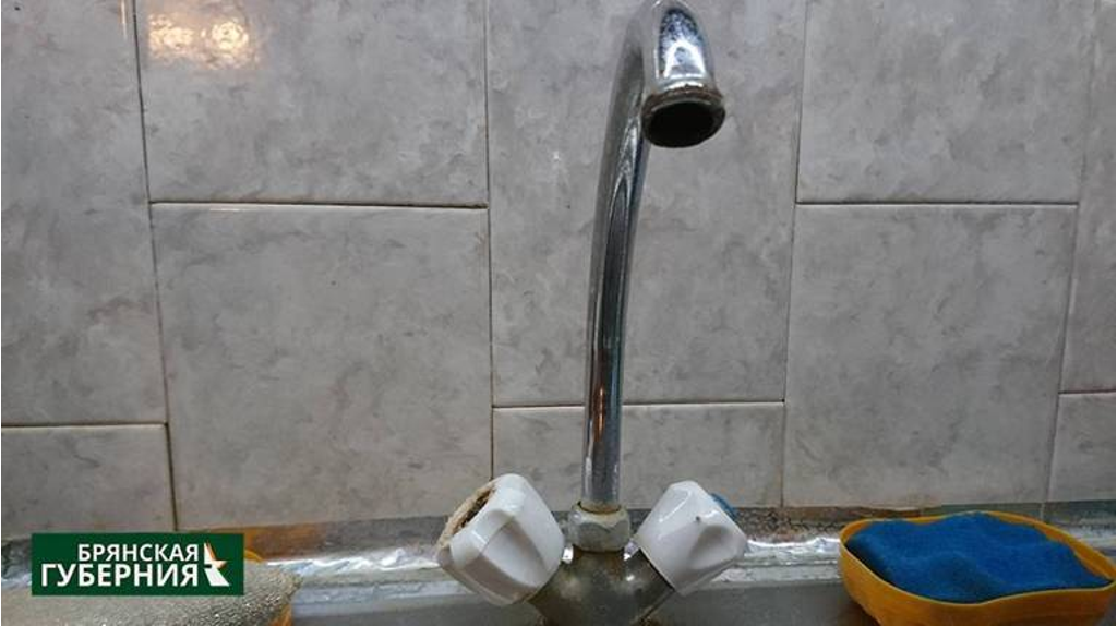 Жителей Стародуба 17 апреля оставят без воды