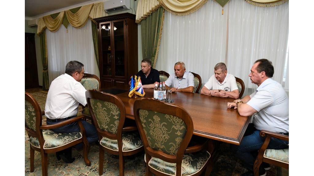 Брянский губернатор Богомаз встретился с главой ЛНР Пасечником