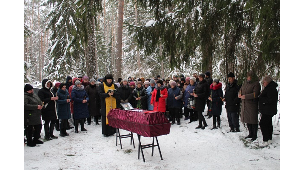 В брянском поселке Ржаница простились с погибшим в СВО Евгением Мадаминовым