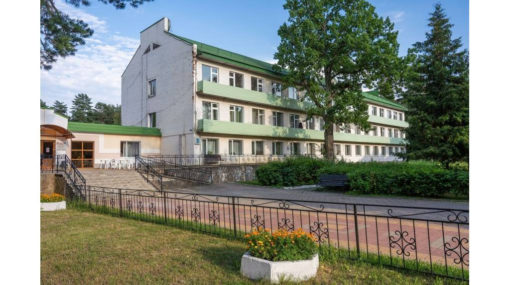 В 2025 году бесплатные путевки в санатории получили более 900 брянских льготников