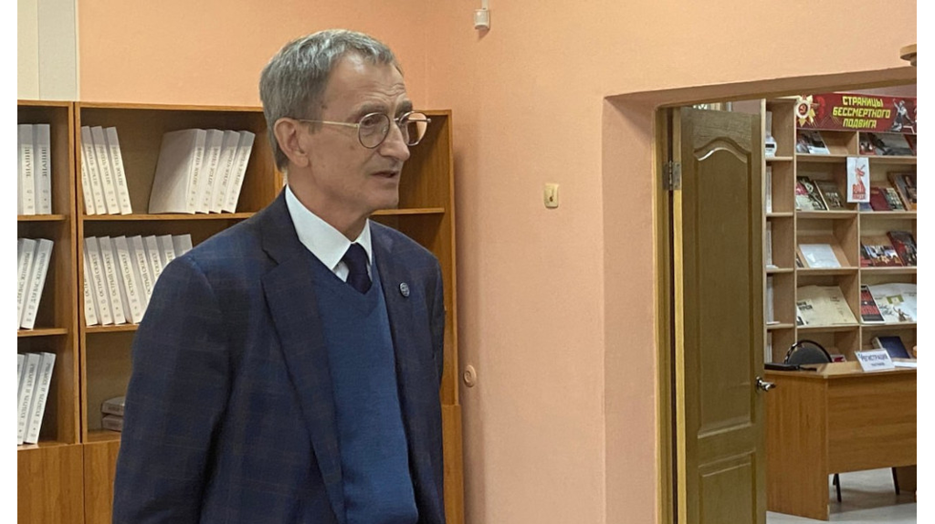 В Брянске член ЦИК Николай Левичев встретился с волонтерами