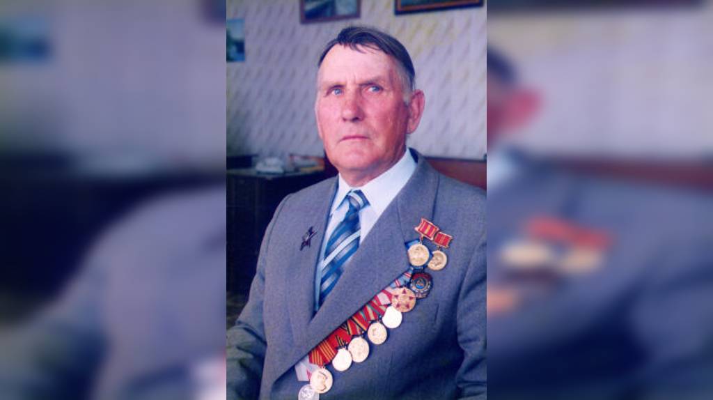 В Брасовском районе простились с Почётным ветераном Алексеем Бузниковым
