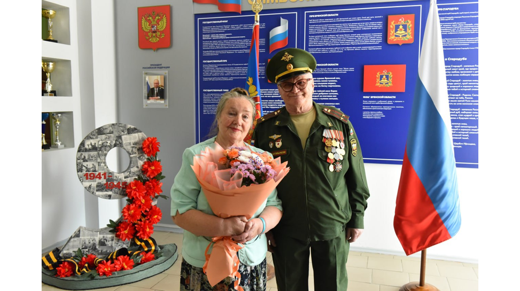 В Стародубском казачьем корпусе открыли «Парты Героев» двух кавалеров ордена Мужества