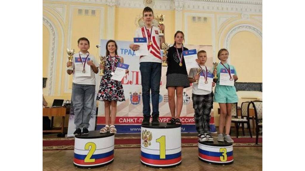 Брянский шашист Илья Мглинец выиграл серебро на Всероссийском турнире