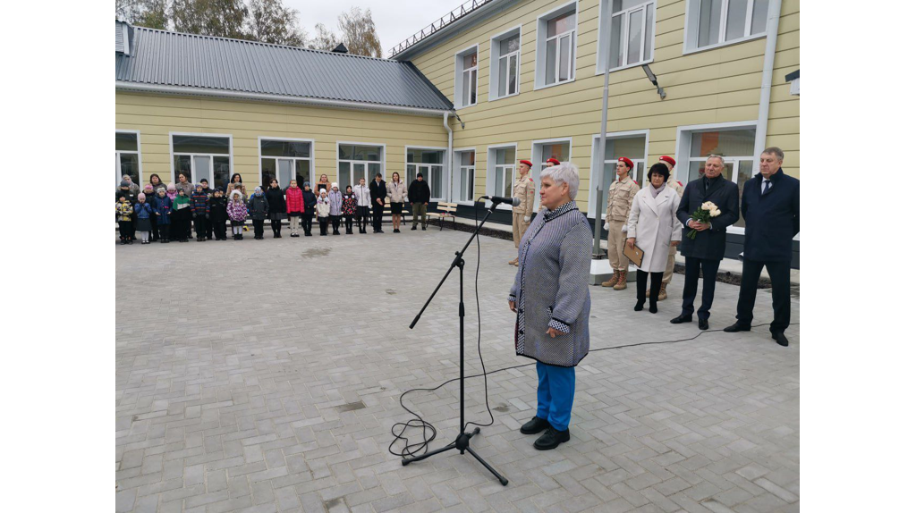 При открытии Остроглядовской школы почтили память героя СВО Эльшана Керимова