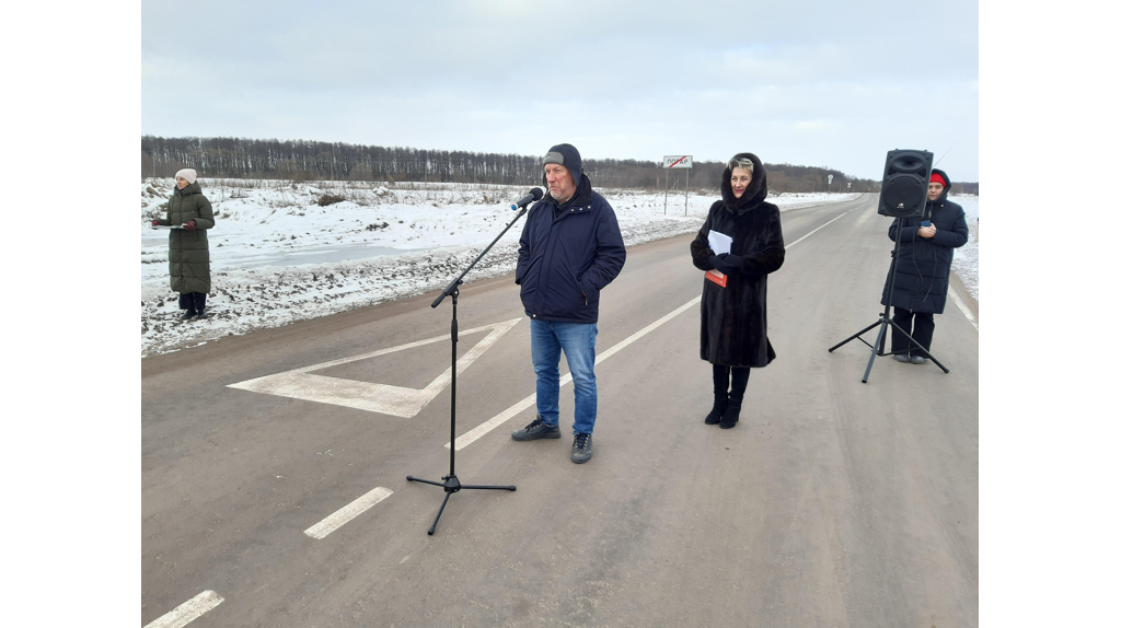 В Погарском районе торжественно открыли дорогу к картофелехранилищу