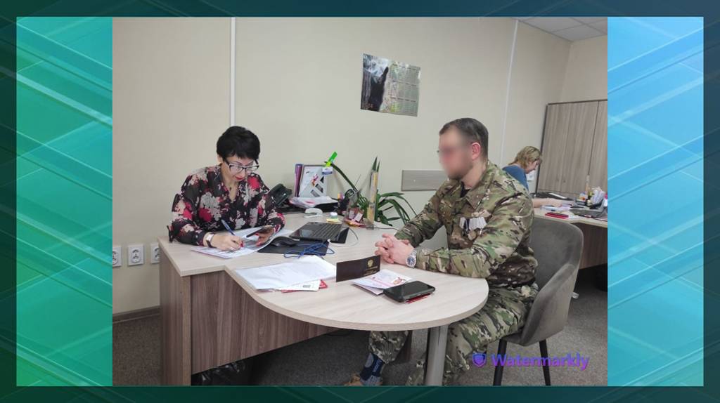 В Брянске вручили удостоверения ветеранов боевых действий бойцам ЧВК «Вагнер»