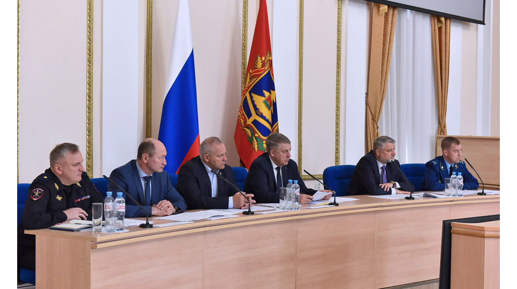 Состоялось внеочередное заседание антитеррористической комиссии Брянской области