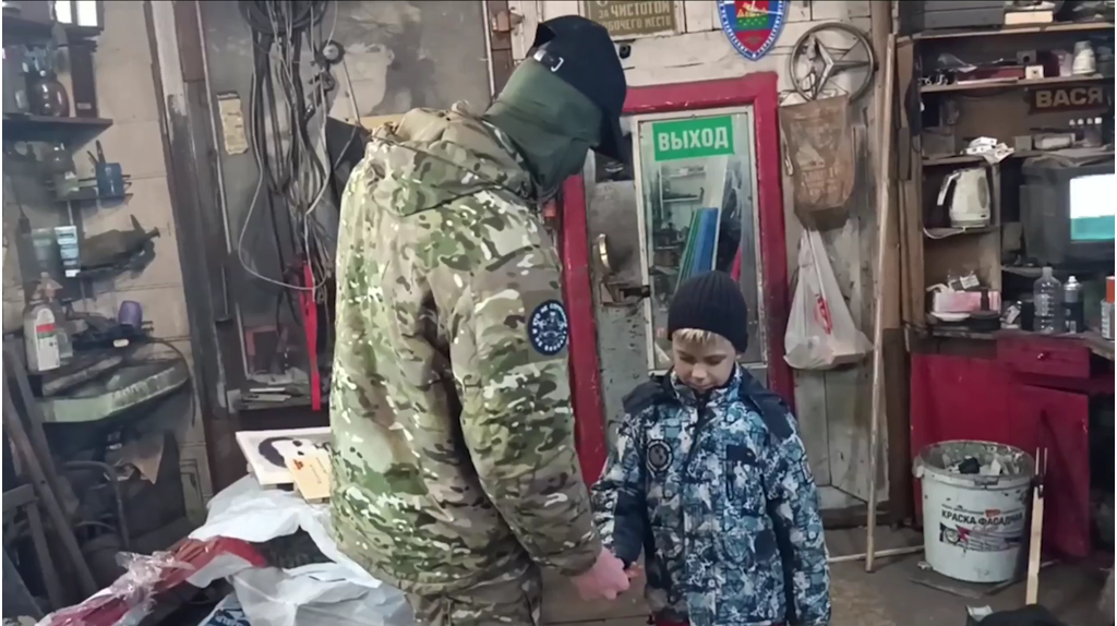 Первоклассник из Брянска передал свои сбережения на квадрокоптер бойцам СВО