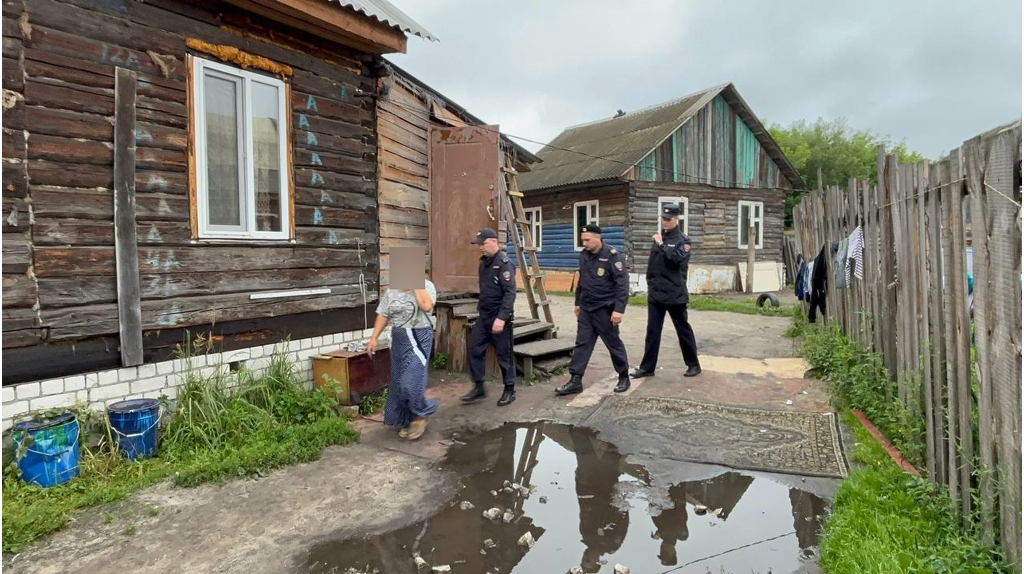 В Брянске полиция нагрянула с рейдом в места компактного проживания граждан