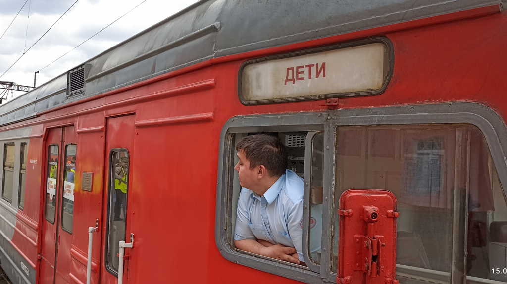 В Брянске для школьников и студентов устроили железнодорожный «Рейс безопасности» 