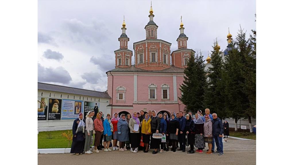 В Свенском монастыре прошла паломническая экскурсия для членов семей участников СВО