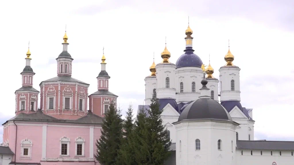 Православные брянцы отмечают праздник Свенской иконы Божией Матери