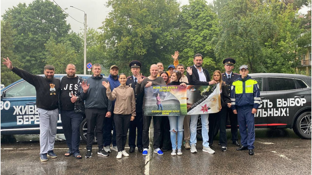 Трезвые, свободные и сильные водители устроили автопробег в Брянске