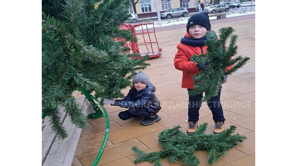 В Брянск приходит новогоднее настроение