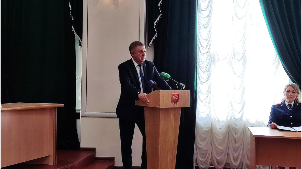 Брянский губернатор пожелал успехов новому главе регионального СУ СК РФ 